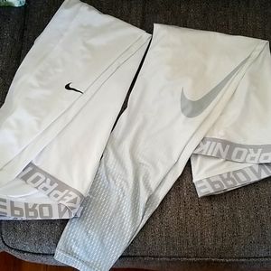 **SOLD **  Men's Nike leggings